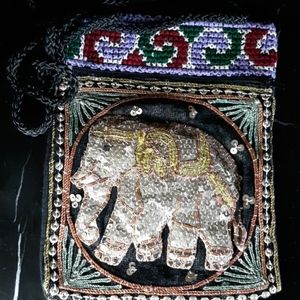 NWOT Embellished Elephant Sequins Mini Bag